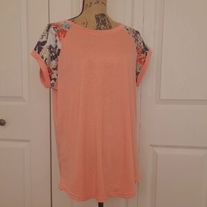 🌸Floral Sleeve Top